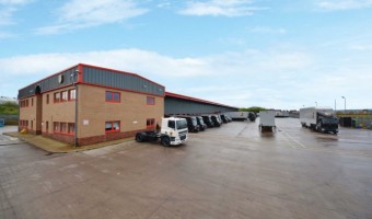 Henley-Ups-Investor-Returns-with-UPS-Warehouse-Sale