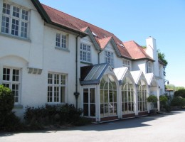 Hotel-Specialist-reports-Strong-Demand-in-Wales
